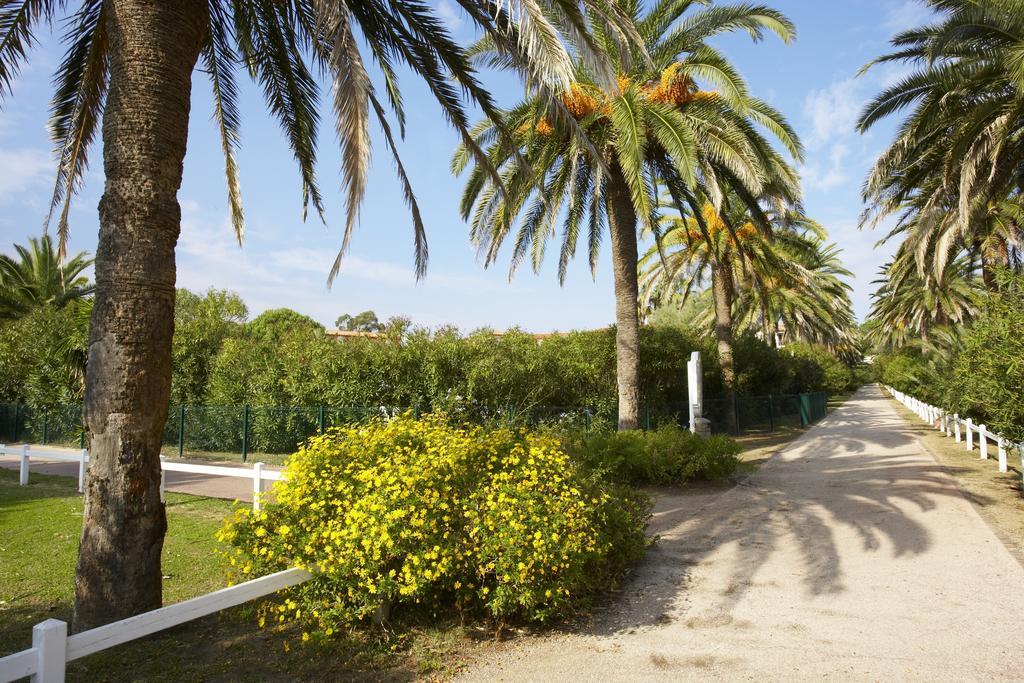 Sowell Residences Les Perles Du Golfe De Saint-Tropez Гримо Екстериор снимка
