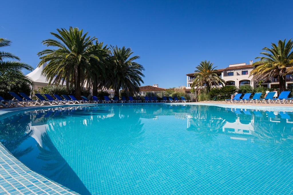 Sowell Residences Les Perles Du Golfe De Saint-Tropez Гримо Екстериор снимка